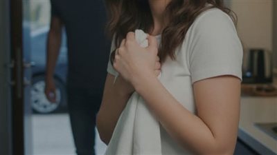 صرخه علي الباب بقلم منال علي 