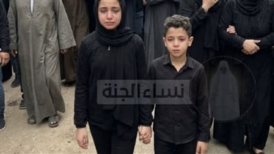 القريه اللعينه